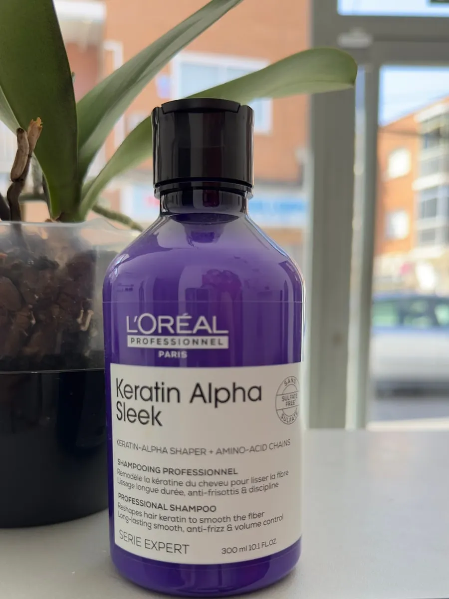 Keratin Alpha Sleek de L'Oréal Professionnel, fotografiado en el salón